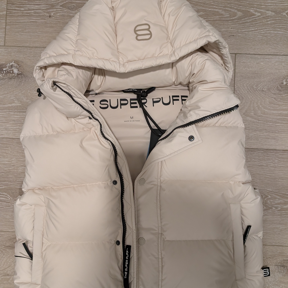 Aritzia Super Puff Jacket in Cream